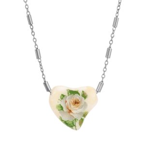 1928 Jewelry White Heart Flower Necklace